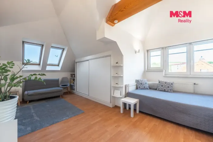 Prodej komerční nemovitosti, Luhačovice, Masarykova, 180 m2