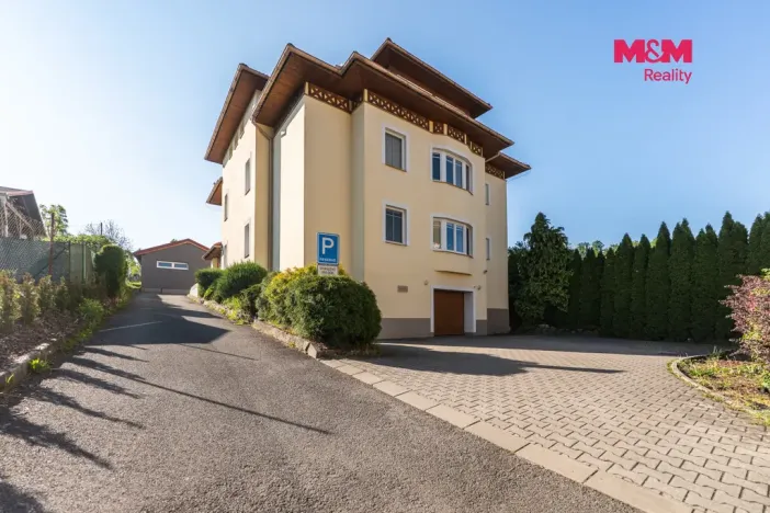 Prodej komerční nemovitosti, Luhačovice, Masarykova, 180 m2
