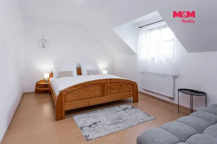 Prodej ubytování, Horní Slavkov, Ke Koupališti, 443 m2