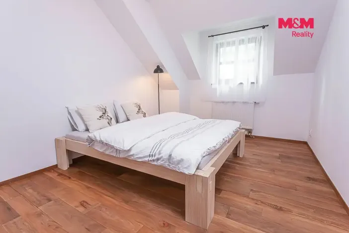 Prodej ubytování, Horní Slavkov, Ke Koupališti, 443 m2