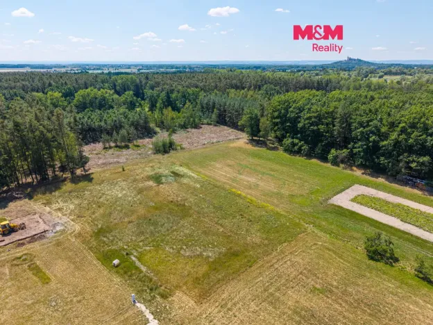 Prodej pozemku pro bydlení, Újezd u Sezemic - Zástava, 800 m2