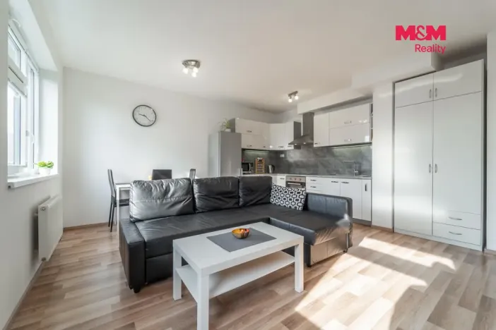 Prodej bytu 2+kk, Praha, Ke kříži, 50 m2