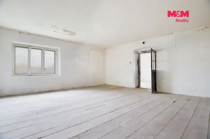 Prodej rodinného domu, Černiv, 320 m2