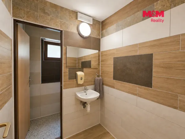 Prodej rodinného domu, Ivančice, 420 m2