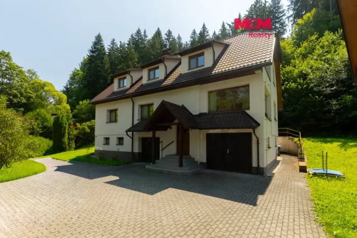 Prodej rodinného domu, Velké Karlovice, 245 m2