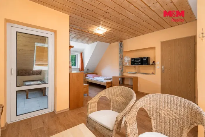 Prodej rodinného domu, Velké Karlovice, 245 m2