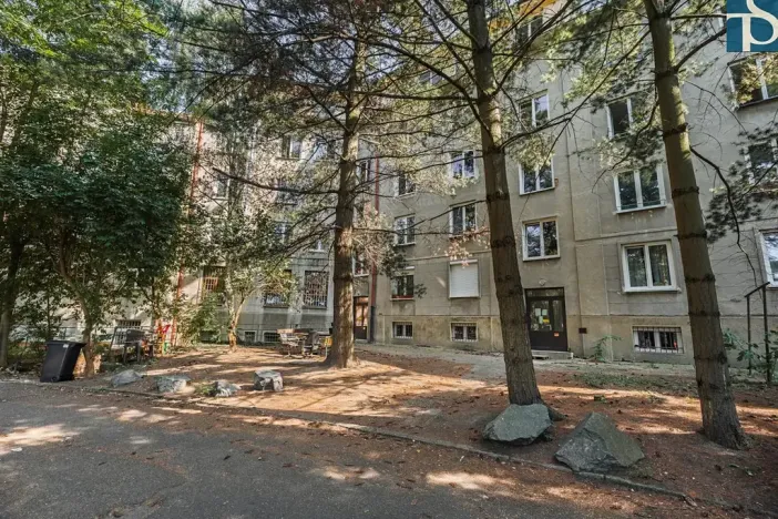 Prodej bytu 2+kk, Praha - Strašnice, Černokostelecká, 70 m2