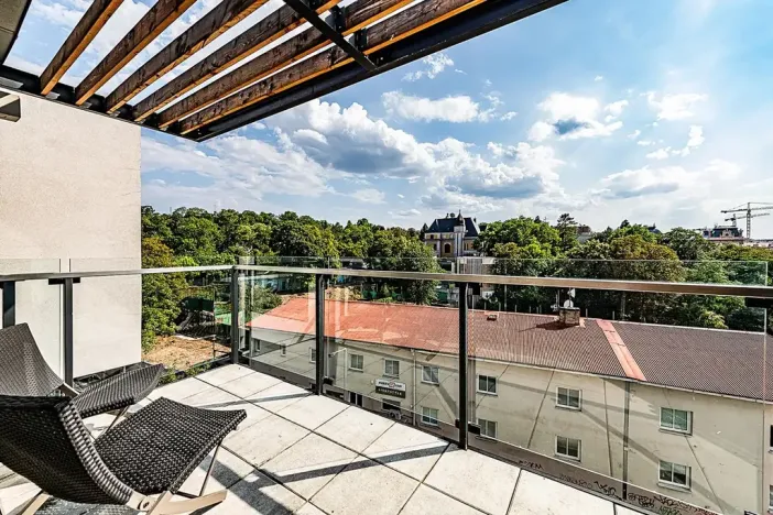 Pronájem bytu 1+kk, Praha - Vinohrady, Italská, 38 m2