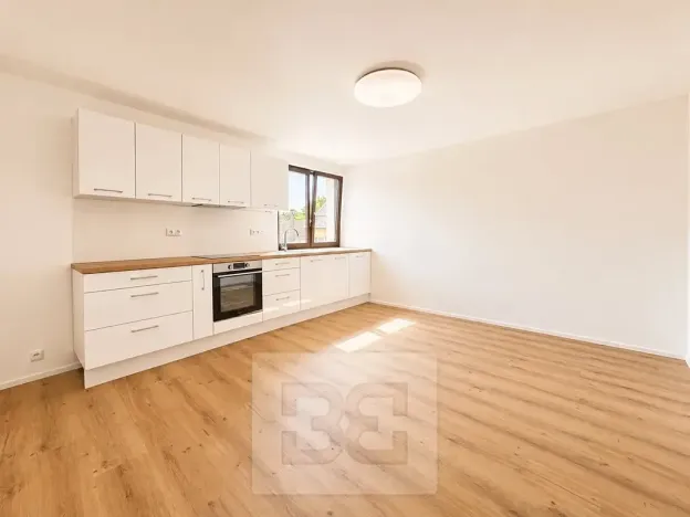 Pronájem bytu 2+1, Střelice, Nová ulice, 72 m2