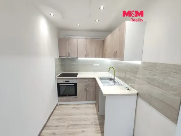 Pronájem bytu 2+kk, Lány, U lipky, 44 m2