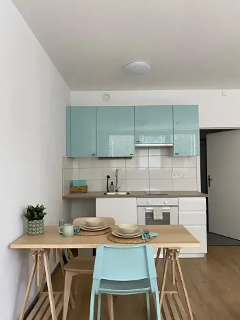 Pronájem bytu 1+kk, Třeboň, Nádražní, 35 m2