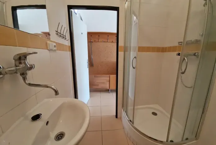 Pronájem bytu 2+kk, Praha - Kamýk, Zvolská, 31 m2