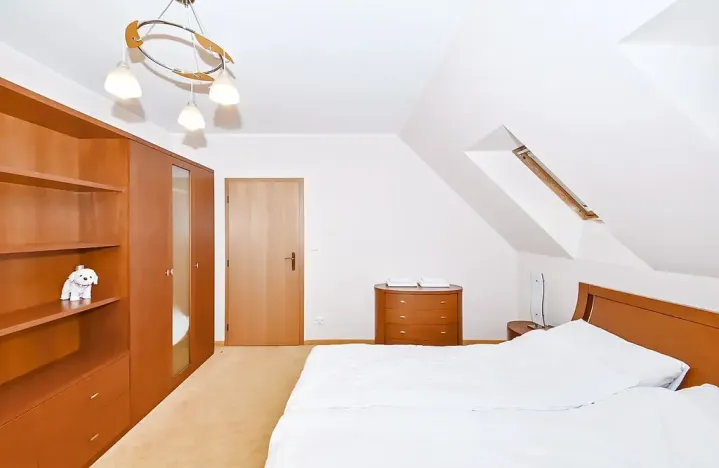 Prodej rodinného domu, Karlovy Vary, Slovenská, 147 m2