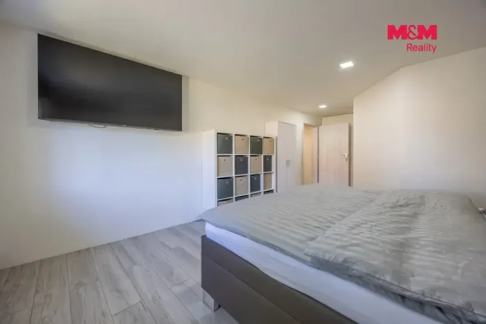 Prodej rodinného domu, Krásný Dvůr - Chrašťany, 206 m2