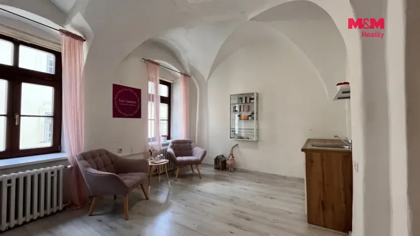 Pronájem obchodního prostoru, Jihlava, Smetanova, 31 m2
