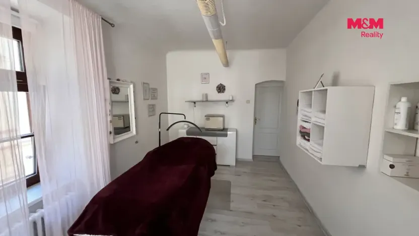 Pronájem obchodního prostoru, Jihlava, Smetanova, 31 m2