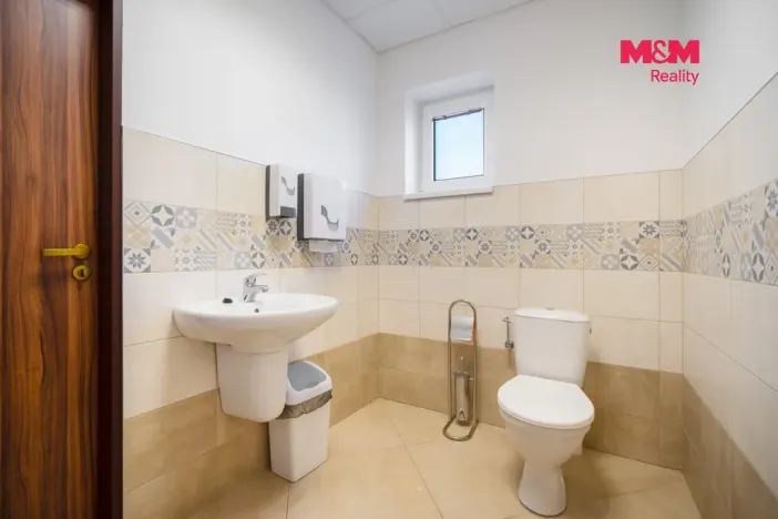 Prodej obchodního prostoru, Lázně Bohdaneč, Škroupova, 202 m2