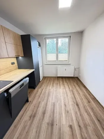 Pronájem bytu 3+1, Ostrava - Poruba, Plk. Rajmunda Prchaly, 78 m2