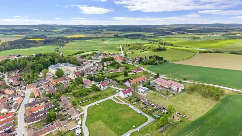 Prodej ubytování, Staré Hobzí, 1650 m2