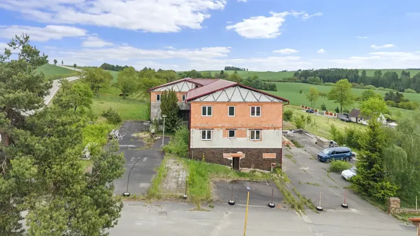 Prodej ubytování, Staré Hobzí, 1650 m2