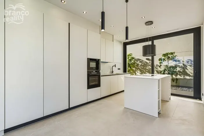 Prodej rodinného domu, Polop, Alicante, Španělsko, 200 m2
