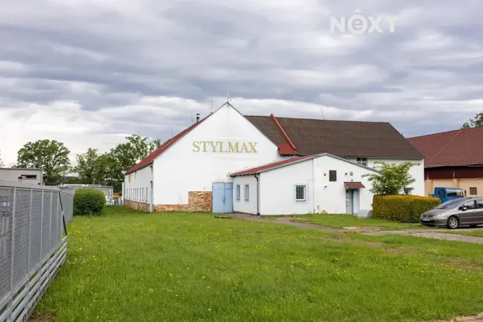 Pronájem výrobních prostor, Boršov nad Vltavou, 400 m2
