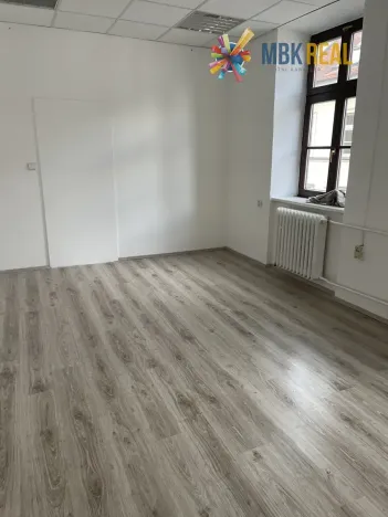 Pronájem kanceláře, Brno, Starobrněnská, 12 m2