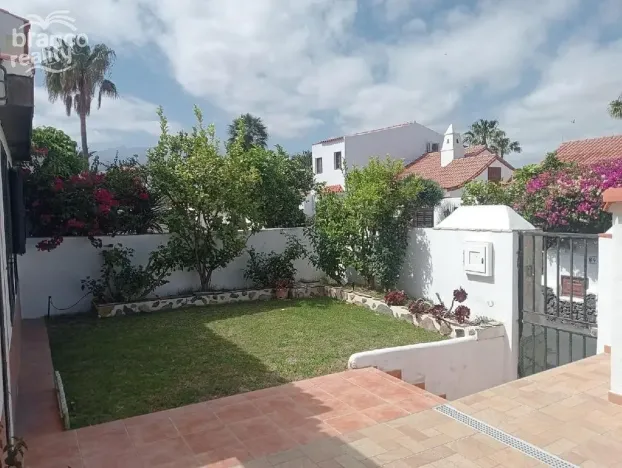 Prodej rodinného domu, La Tejita, Santa Cruz de Tenerife, Španělsko, 132 m2