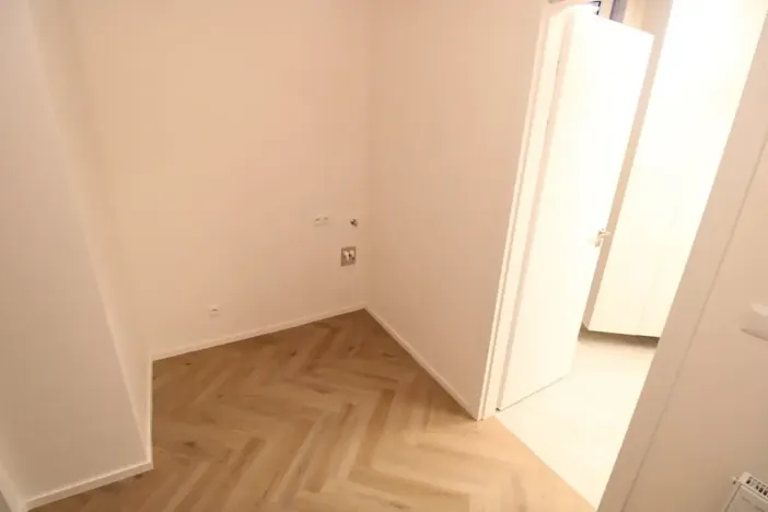 Pronájem bytu 2+kk, Praha - Žižkov, Jeseniova, 51 m2