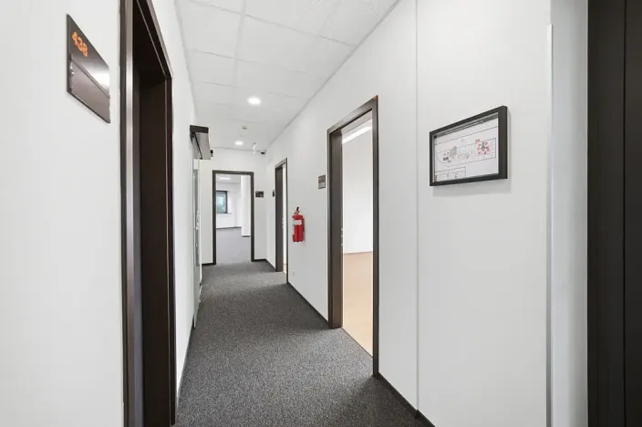 Pronájem kanceláře, Mělník, Bezručova, 240 m2
