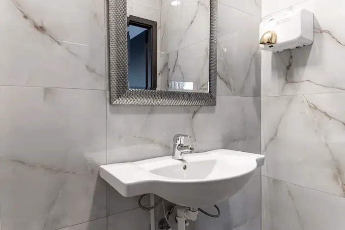 Pronájem obchodního prostoru, Mělník, Bezručova, 103 m2