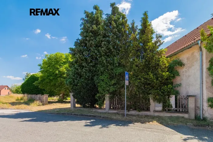Prodej pozemku pro bydlení, Svéradice, 2388 m2