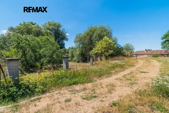 Prodej pozemku pro bydlení, Svéradice, 2388 m2