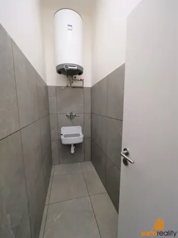 Pronájem skladu, Ústí nad Labem, Žižkova, 420 m2