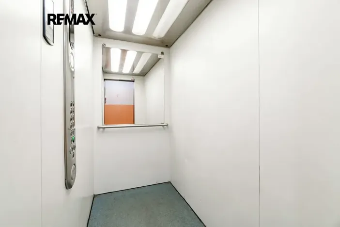 Prodej bytu 2+kk, Praha - Řepy, Šimonova, 62 m2