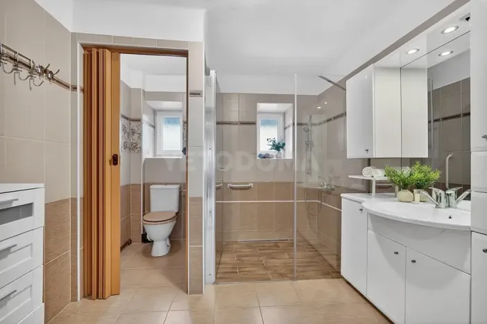 Prodej rodinného domu, Benešovice, 231 m2