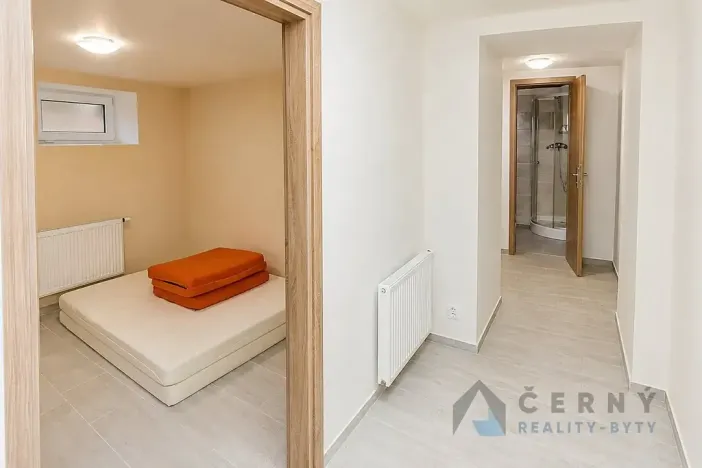 Pronájem obchodního prostoru, Liberec, Mikulášská, 40 m2