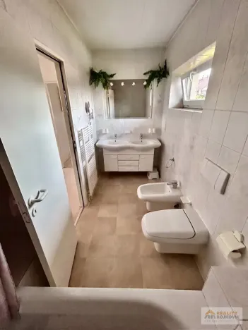 Prodej rodinného domu, Hejtmánkovice, 295 m2