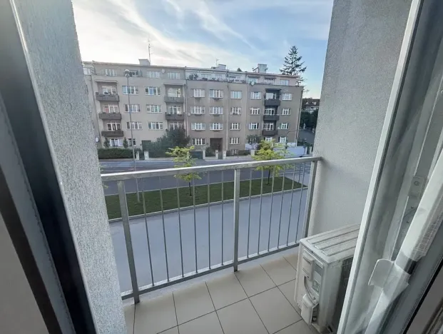 Pronájem bytu 2+kk, Praha - Střešovice, Za Hládkovem, 40 m2