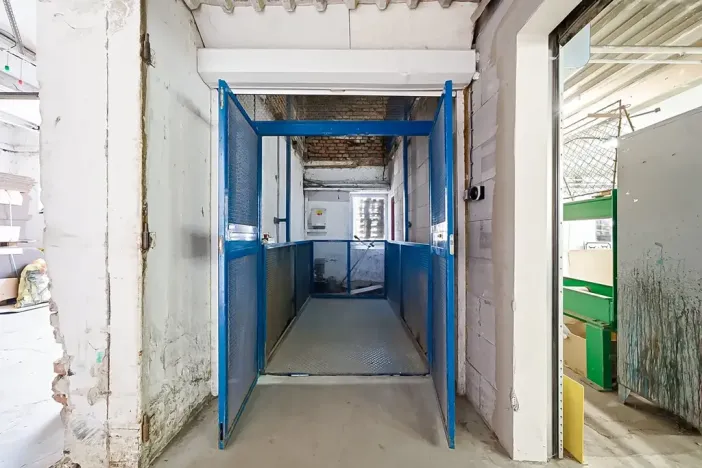 Prodej výrobních prostor, Věžky, 2200 m2