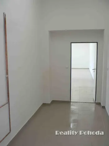 Pronájem skladu, Prostějov, Rejskova, 128 m2