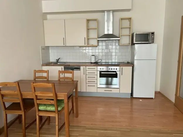 Pronájem bytu 2+kk, Praha - Vysočany, Pod Harfou, 57 m2