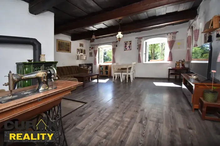 Prodej rodinného domu, Libchavy, 280 m2