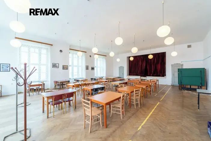 Prodej restaurace, Svinaře, Zelená Hora, 500 m2