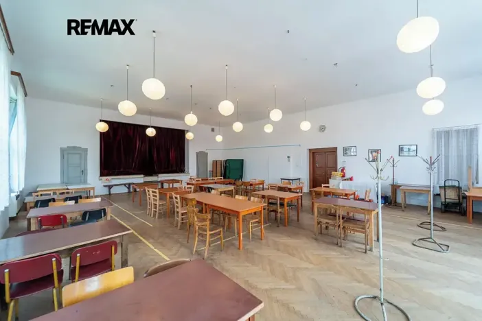 Prodej restaurace, Svinaře, Zelená Hora, 500 m2