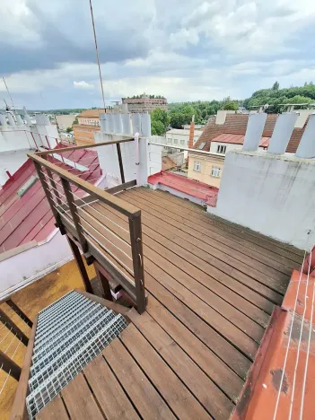 Pronájem obchodního prostoru, Praha - Vysočany, Novovysočanská, 160 m2