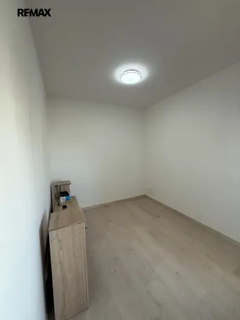 Pronájem bytu 2+kk, Praha - Bohnice, Pekařova, 34 m2