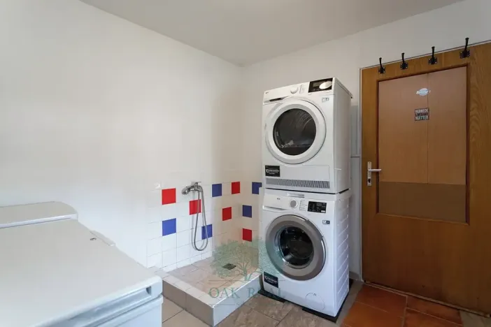 Prodej vícegeneračního domu, Skomelno, 284 m2