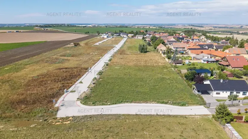 Prodej pozemku pro bydlení, Slaný, 915 m2