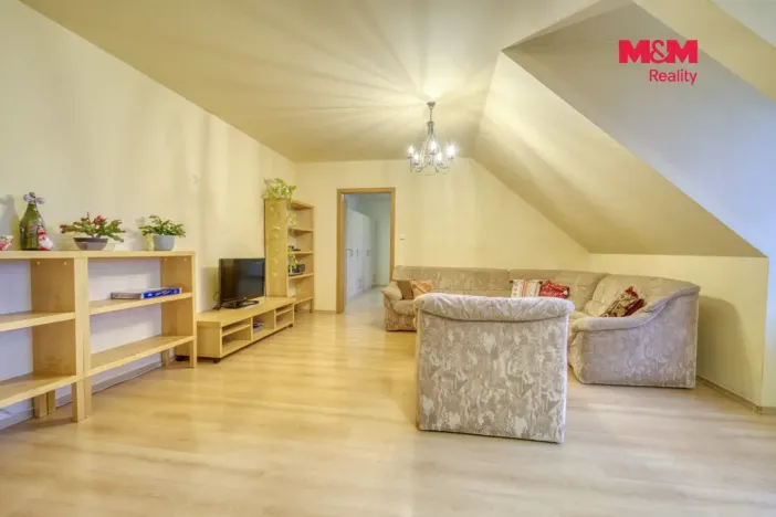 Pronájem bytu 4+kk, Bor, náměstí Republiky, 122 m2